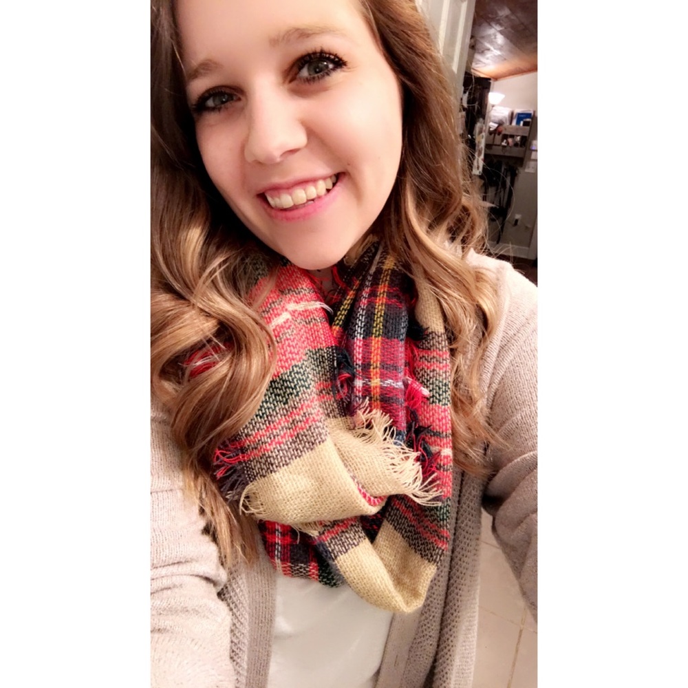 Meet your Posher, Kacie